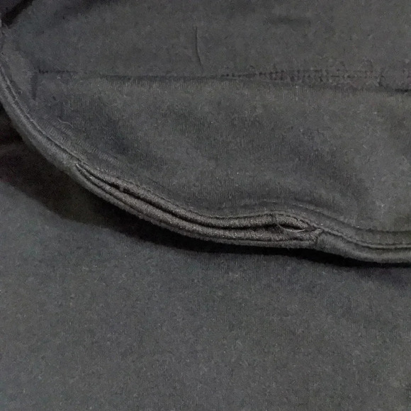 FABLETICS Define PowerHold Mid-Rise Capri, Color Black Size XS - Picture 8 of 14